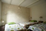 La chambre Pairie version 3 lits du grand gîte de groupe Aveyron